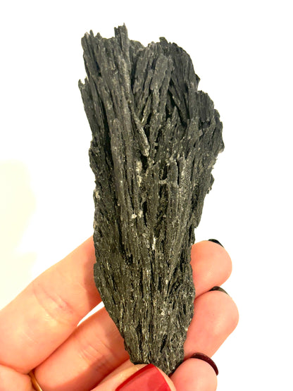 Black Kyanite Raw (Brazil)